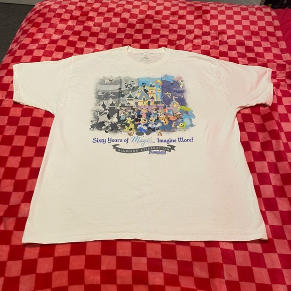 White short sleeve, Disney tee shirt 60 years of magic - Picture 5 of 7